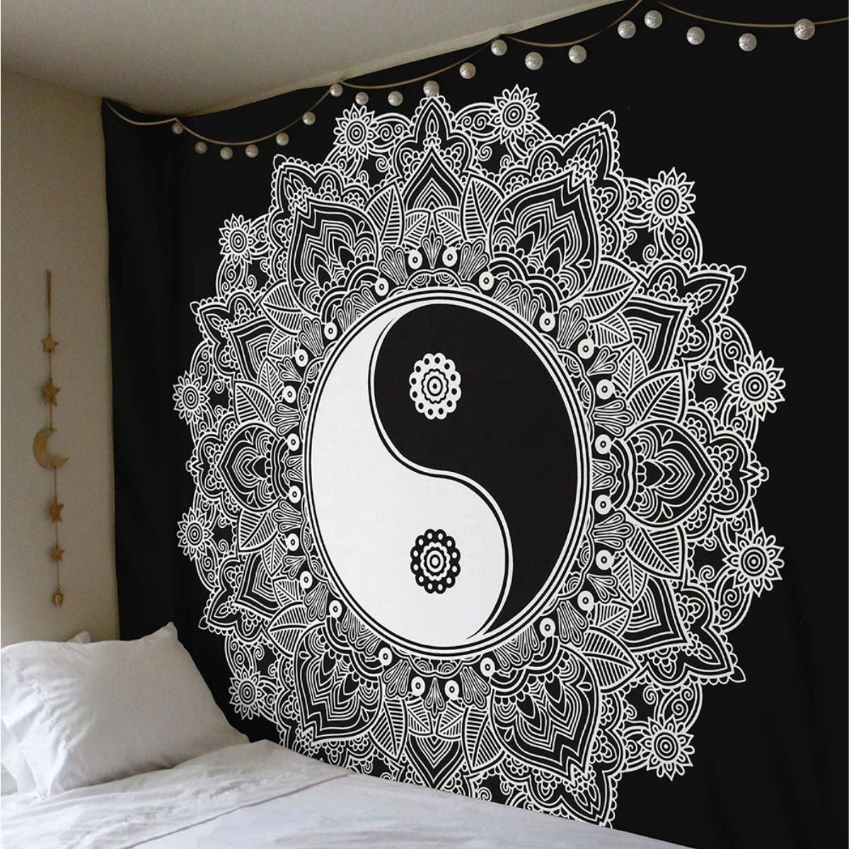 Yin Yang Mandala Cotton Wall Hanging Tapestry Black and White Tapestries